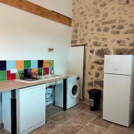 La Grange De Sabatas Guest house