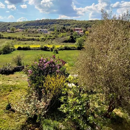 Guest house La Grange De Sabatas *