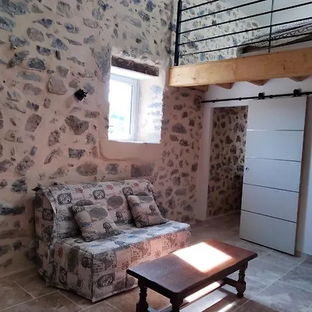 Guest house La Grange De Sabatas *