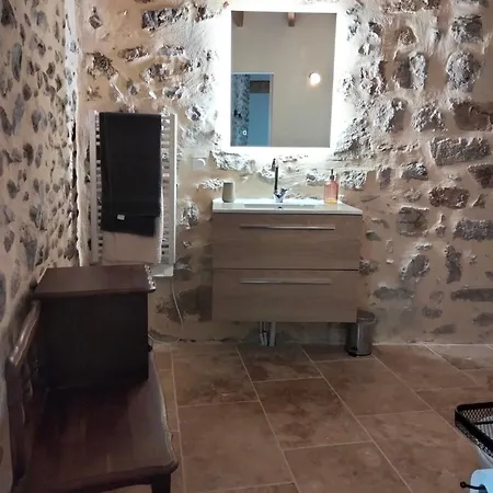 La Grange De Sabatas Guest house